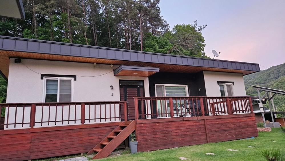 Hongcheon Habori Private Pension Exterior photo